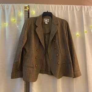Brown Plaid Vintage blazer with shoulder pads and gold buttons fits L
